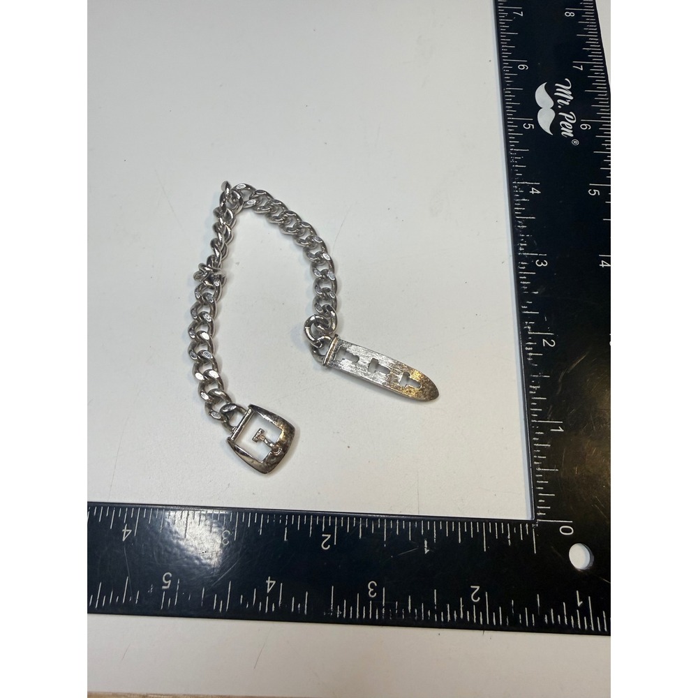 Avon Silver Tone Curb Chain Buckle Belt Bracelet Vintage Jewelry